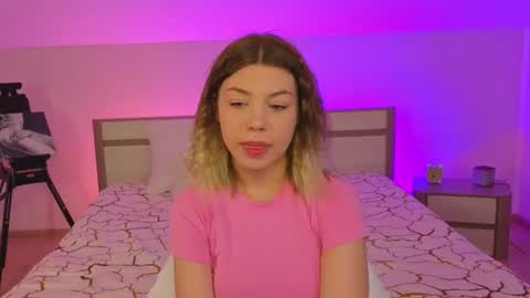 Snapshot of shine_abby_ chatting on 6, 7, 2026 Abby online show from 6, 7, 2026