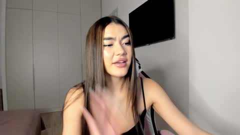 Shineel online show from 6, 3, 2026