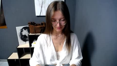 Snapshot of shining_pearl chatting on 14, 7, 2026 Jesica online show from 14, 7, 2026