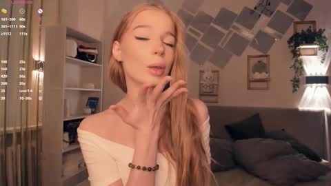 Snapshot of shiningdawn chatting on 21, 2, 2026 Stella online show from 21, 2, 2026