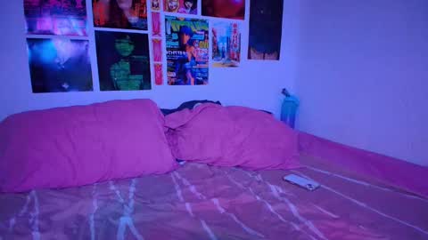 Snapshot of shinji18 chatting on 12, 3, 2025 Shinji online show from 12, 3, 2025