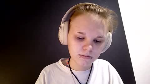 Snapshot of shinpestano chatting on 3, 2, 2026 Emma online show from 3, 2, 2026