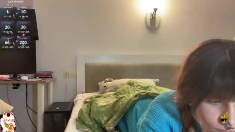 Im Lilu Rosenblum  Guys I have   ----Ill be glad to see you there online show from 26, 11, 2025