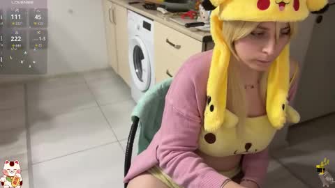 Im Lilu Rosenblum  Guys I have   ----Ill be glad to see you there online show from 13, 12, 2025