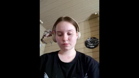 Snapshot of shirleyparks chatting on 3, 3, 2026 shirleyparks online show from 3, 3, 2026