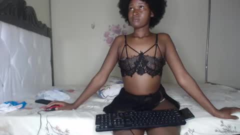 Snapshot of shiro254 chatting on 10, 9, 2025 Shi-ro online show from 10, 9, 2025