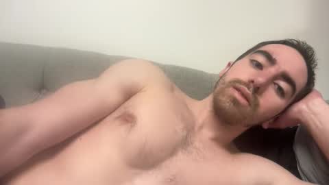 Snapshot of shirtlesshunk15 chatting on 22, 2, 2026 shirtlesshunk15 online show from 22, 2, 2026