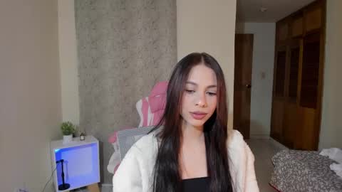 Snapshot of shkendall chatting on 14, 2, 2025 kendal online show from 14, 2, 2025