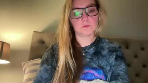 short sweetpea online show from 6, 12, 2024