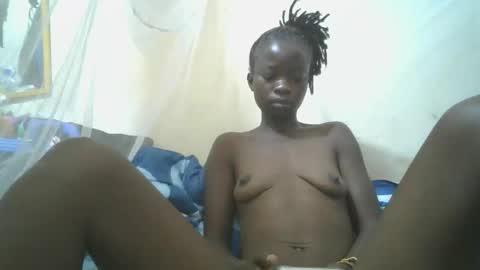 Snapshot of shortnswee254 chatting on 22, 10, 2025 shortnswee254 online show from 22, 10, 2025