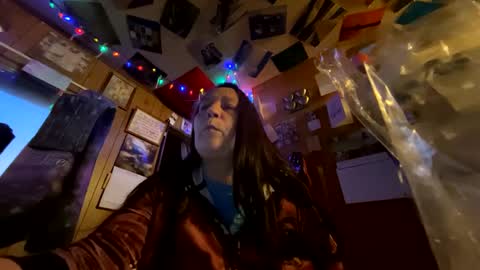 Snapshot of shorty920505 chatting on 18, 9, 2025 shorty920505 online show from 18, 9, 2025