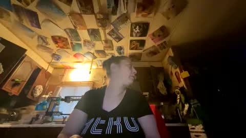 Snapshot of shorty920505 chatting on 18, 10, 2025 shorty920505 online show from 18, 10, 2025