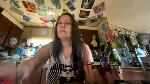 Snapshot of shorty920505 chatting on 25, 10, 2025 shorty920505 online show from 25, 10, 2025