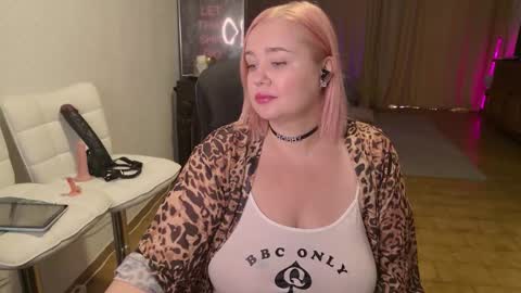 Mimi   online show from 23, 11, 2025