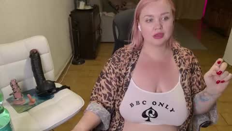 Snapshot of showmebbw chatting on 25, 4, 2026 Mimi online show from 25, 4, 2026