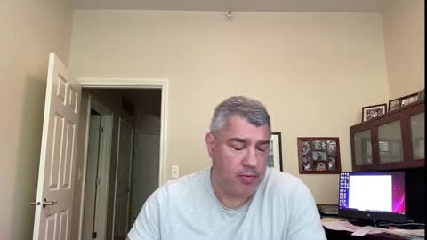 Chicago Guy online show from 8, 9, 2025