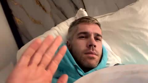 Snapshot of shreddylong chatting on 17, 11, 2025 shreddylong online show from 17, 11, 2025