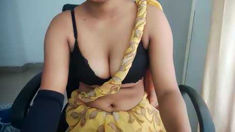 Snapshot of shreya_0 chatting on 26, 9, 2025 shreya_0 online show from 26, 9, 2025