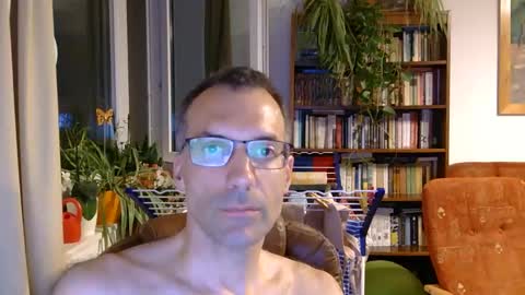 Snapshot of shsfdfl198152 chatting on 9, 9, 2025 Dniel Gyrffy online show from 9, 9, 2025