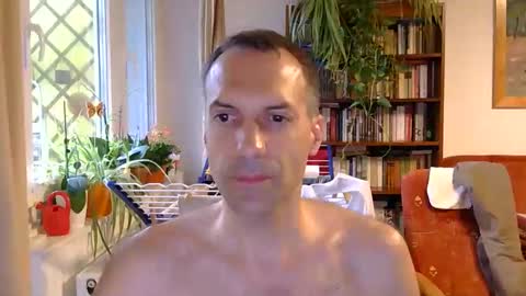 Snapshot of shsfdfl198152 chatting on 10, 9, 2025 Dniel Gyrffy online show from 10, 9, 2025