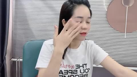 Snapshot of shshiko chatting on 2, 6, 2026 Hua yi online show from 2, 6, 2026