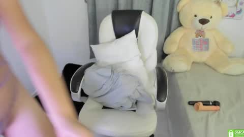Snapshot of shy_angel4 chatting on 31, 1, 2025 Nahomy online show from 31, 1, 2025