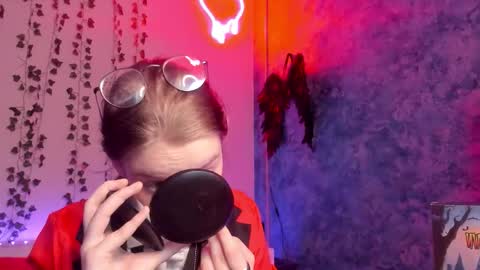 shy_elina01 online show from 28, 10, 2025