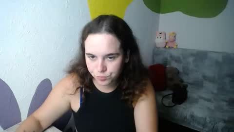 Snapshot of shy_lil chatting on 10, 9, 2025 shy_lil online show from 10, 9, 2025