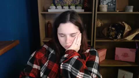 Snapshot of shy_lil chatting on 6, 10, 2025 shy_lil online show from 6, 10, 2025