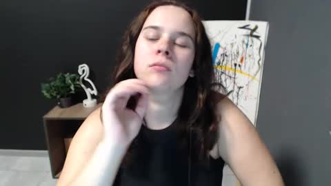 Snapshot of shy_lil chatting on 30, 10, 2025 shy_lil online show from 30, 10, 2025