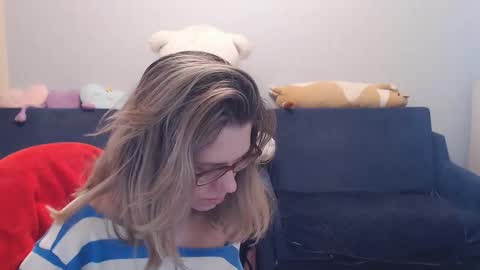 Snapshot of shy_moony chatting on 15, 1, 2026 just Alex online show from 15, 1, 2026