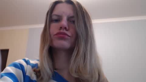 Snapshot of shy_moony chatting on 6, 2, 2026 just Alex online show from 6, 2, 2026