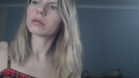 Snapshot of shy_moony chatting on 5, 3, 2026 just Alex online show from 5, 3, 2026