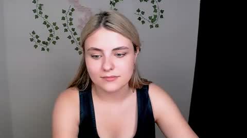 Snapshot of shy_sabrina_ chatting on 14, 7, 2026 shy_sabrina_ online show from 14, 7, 2026