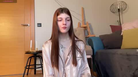 Snapshot of shybella_girl chatting on 9, 10, 2025 Bella online show from 9, 10, 2025