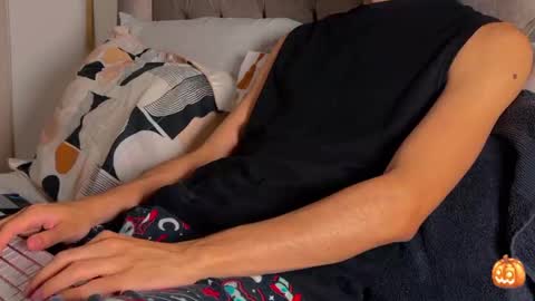 shydude666 online show from 8, 11, 2025