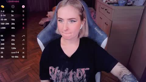 Effie online show from 4, 1, 2025