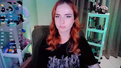 Snapshot of shyfoxxxy chatting on 28, 4, 2026 Effie online show from 28, 4, 2026