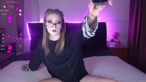 Snapshot of shysweetrish chatting on 6, 5, 2026 shysweetrish online show from 6, 5, 2026