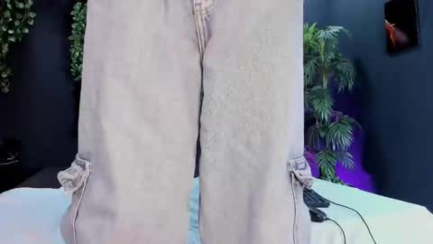 Snapshot of siena_morales__ chatting on 20, 2, 2025 SIENA MORALES online show from 20, 2, 2025