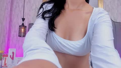 Snapshot of sienna_lorengb chatting on 29, 1, 2025 Camila Vargas online show from 29, 1, 2025