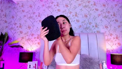 Snapshot of sienna_lorengb chatting on 13, 2, 2025 Camila Vargas online show from 13, 2, 2025