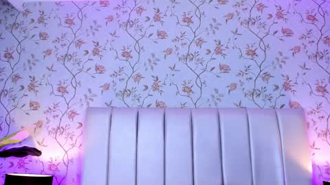 Snapshot of sienna_lorengb chatting on 18, 2, 2025 Camila Vargas online show from 18, 2, 2025