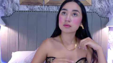 Snapshot of sienna_lorengb chatting on 1, 10, 2025 Camila Vargas online show from 1, 10, 2025