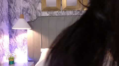 Snapshot of sienna_lorengb chatting on 8, 10, 2025 Camila Vargas online show from 8, 10, 2025