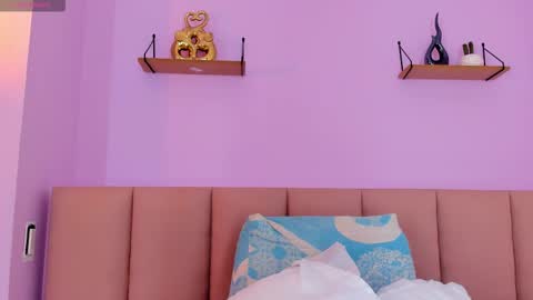 sienna_mg12 online show from 15, 11, 2025