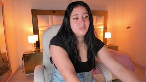 Sienna  online show from 8, 11, 2025