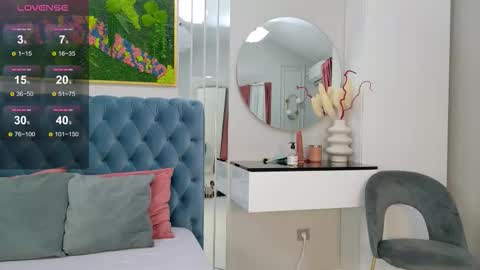 Sienna online show from 7, 10, 2025