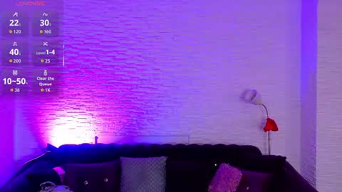 siennashinee online show from 30, 6, 2026