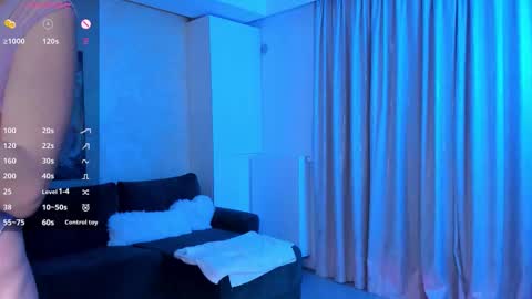 Snapshot of siennastarrr chatting on 1, 10, 2025 Sienna online show from 1, 10, 2025